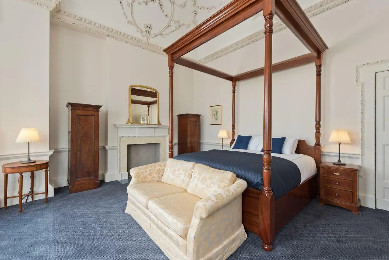 Henrietta Suites City Centre 더블린 0*,