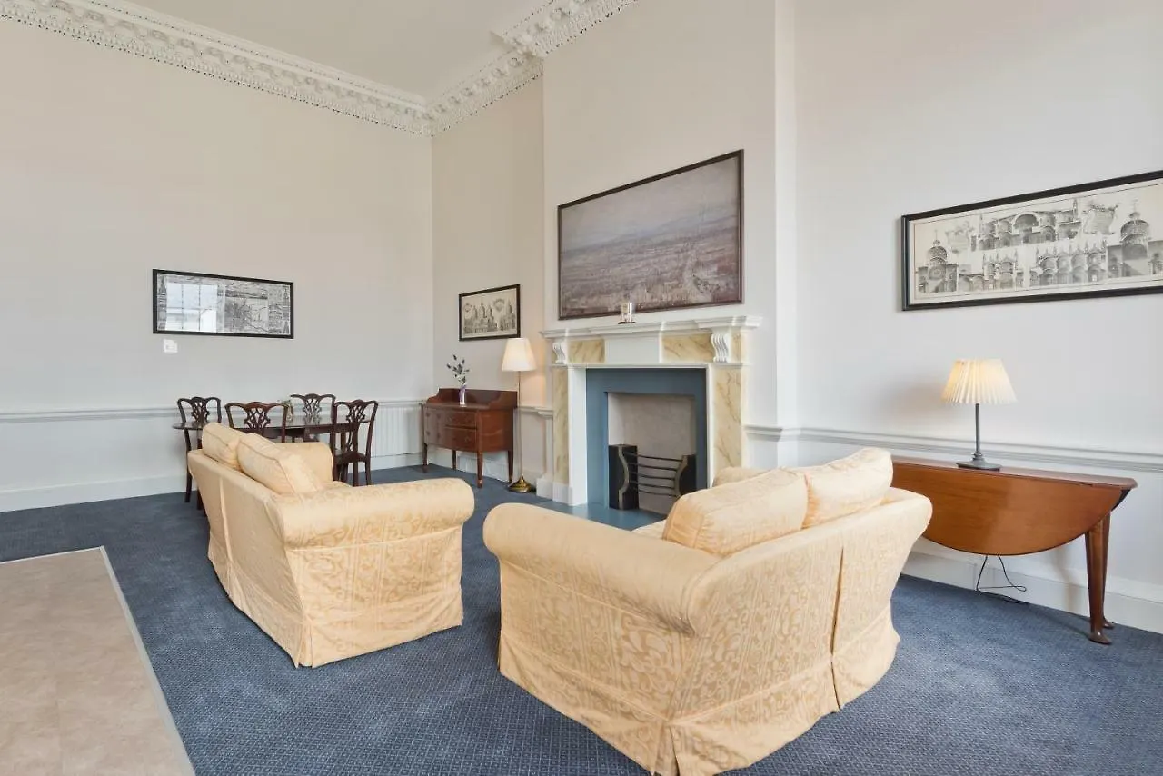 Henrietta Suites City Centre 더블린 아파트