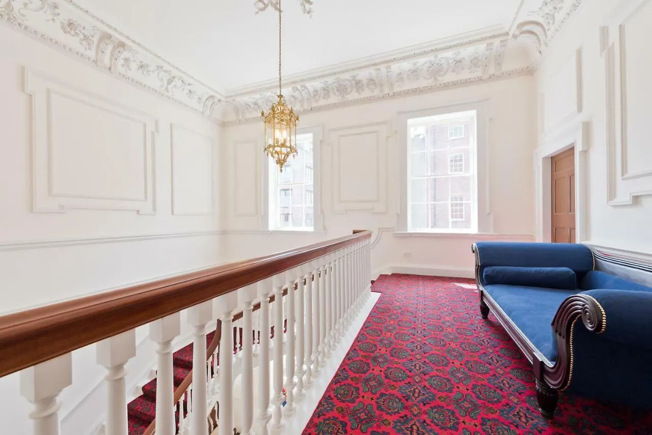 아파트 Henrietta Suites City Centre 더블린