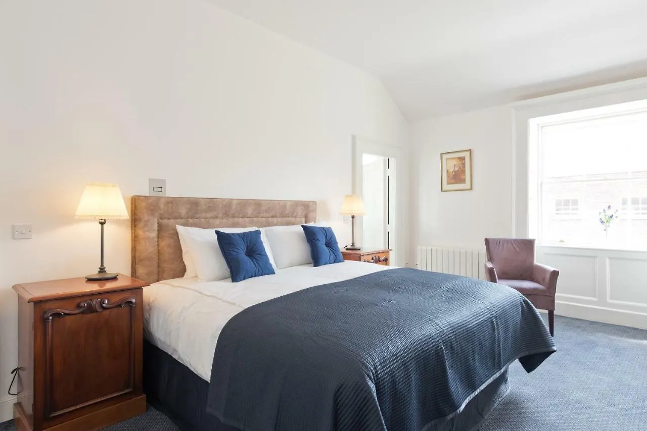 Henrietta Suites City Centre 더블린 0*,