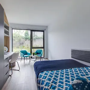 Yugo Explore - Highfield Park Apartment