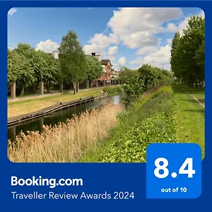 2 Bed 2 Bath With Canal View Apartment