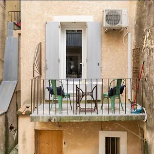 le-bonheur-studio-terrasse-centre-ville.fr-provencehotel.com/