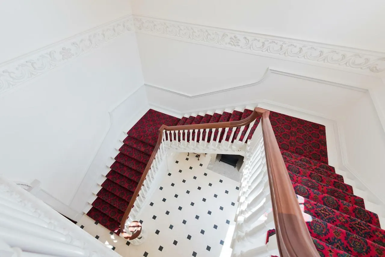 Henrietta Suites City Centre Dublin 0*,