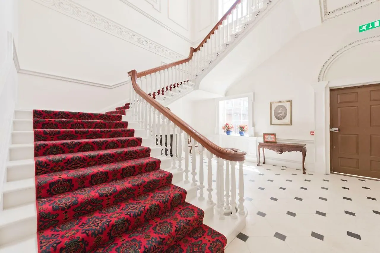 Henrietta Suites City Centre Dublin Apartment