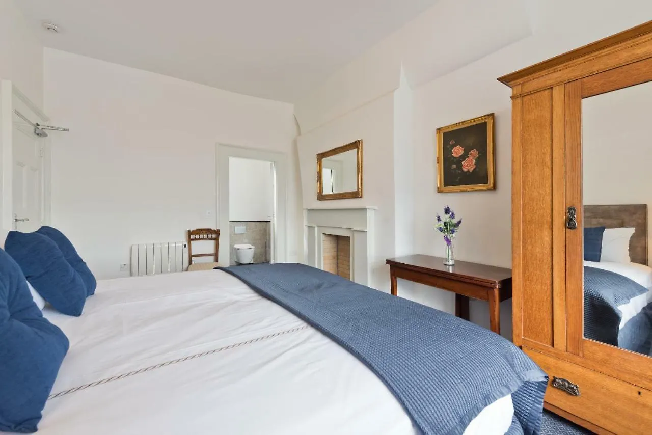 Apartment Henrietta Suites City Centre Dublin Ireland