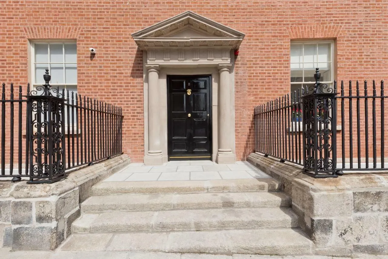 Henrietta Suites City Centre Dublin 0*,  Ireland