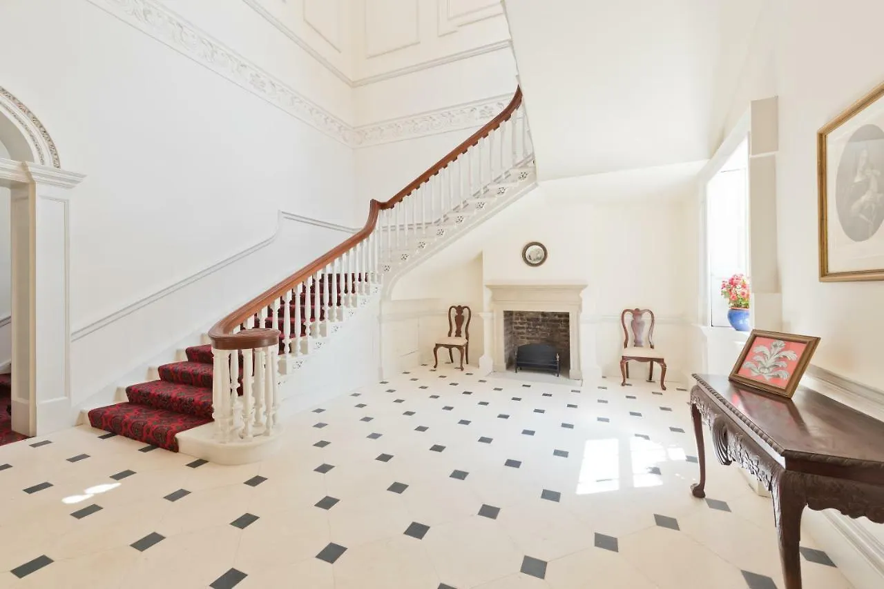Apartment Henrietta Suites City Centre Dublin Ireland