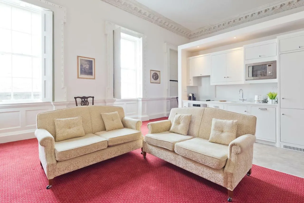 Henrietta Suites City Centre Dublin 0*,  Ireland